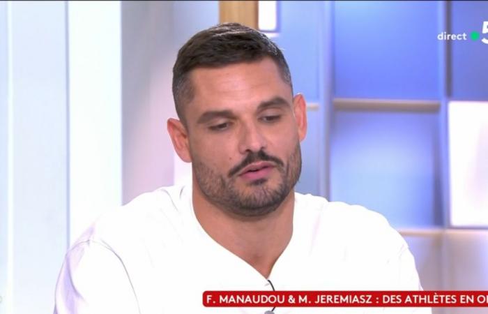 Les
      surprenantes
      confidences
      de
      Florent
      Manaudou
      sur
      sa
      célèbre
      soeur
      Laure
      (VIDEO)