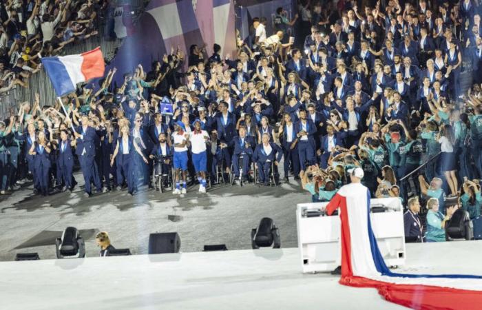 En
      termes
      de
      parité,
      l'équipe
      de
      France
      est
      encore
      loin
      du
      podium