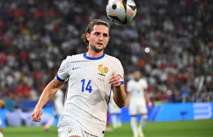 Toujours
      sans
      club,
      Adrien
      Rabiot
      envisage
      deux
      offres
      en
      Europe
      –
      Mon
      Blog