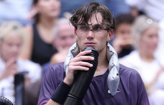 Jack
      Draper
      après
      avoir
      vomi
      lors
      de
      sa
      défaite
      à
      l'US
      Open
      :
      “Je
      n'abandonnerai
      jamais”