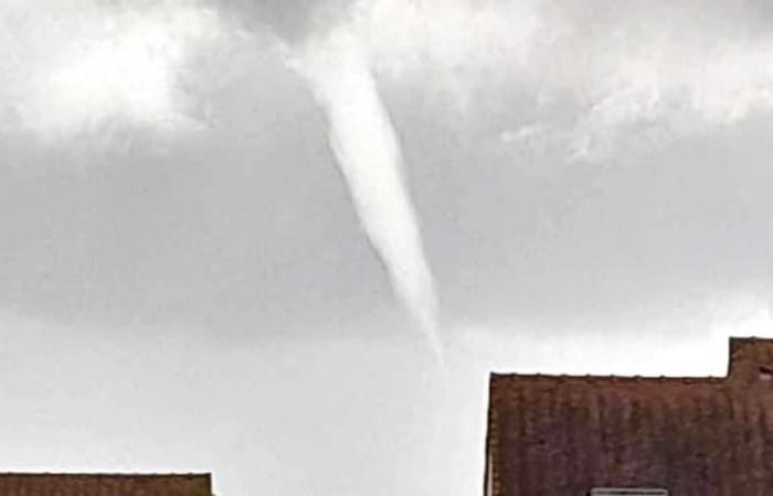 Images
      des
      inondations
      à
      Caen
      après
      de
      fortes
      pluies