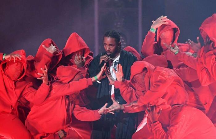 La
      superstar
      du
      rap
      Kendrick
      Lamar
      se
      produira
      à
      la
      mi-temps
      du
      Super
      Bowl
      2025