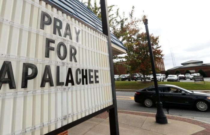 La
      mère
      du
      suspect
      de
      la
      fusillade
      en
      Géorgie
      a
      appelé
      l'école
      avant
      l'attaque
      :
      rapport
      –
      Mon
      blog