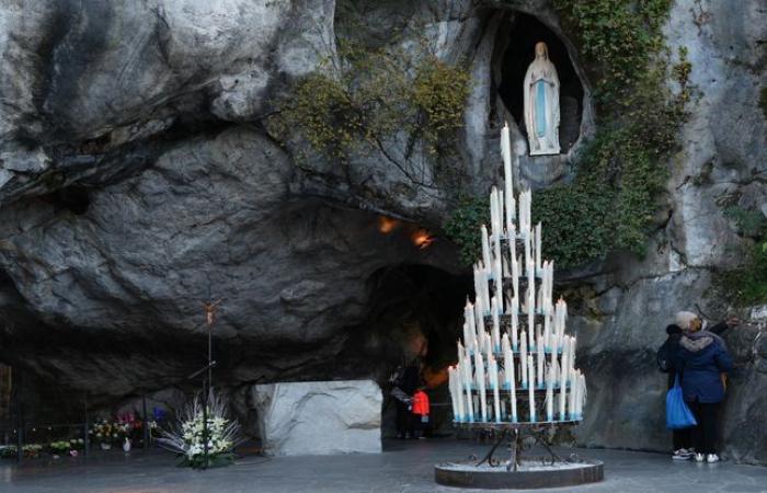 La
      grotte
      de
      Lourdes
      rouverte,
      le
      tunnel
      toujours
      inaccessible
      –
      Mon
      Blog