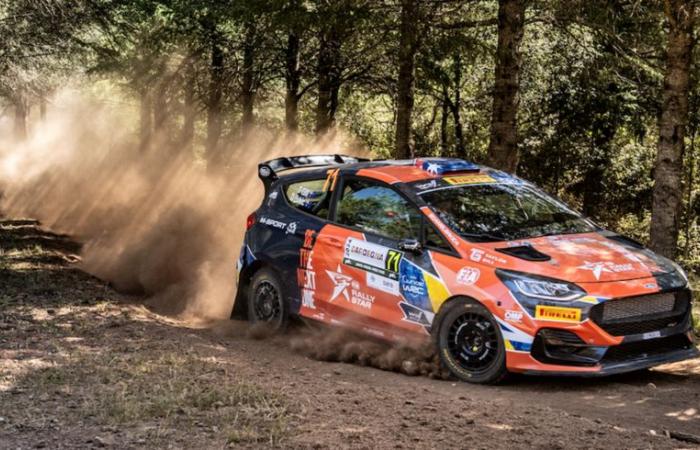 Le
      dernier
      combat
      de
      Taylor
      Gill
      pour
      le
      Championnat
      du
      Monde
      Junior
      des
      Rallyes
      en
      Grèce