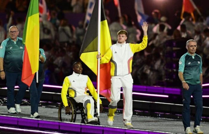 Un
      dancefloor
      géant
      pour
      clôturer
      les
      Jeux
      Paralympiques
      de
      Paris