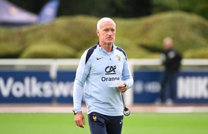 La
      réponse
      de
      Deschamps
      aux
      nombreuses
      critiques
      envers
      l'équipe
      de
      France