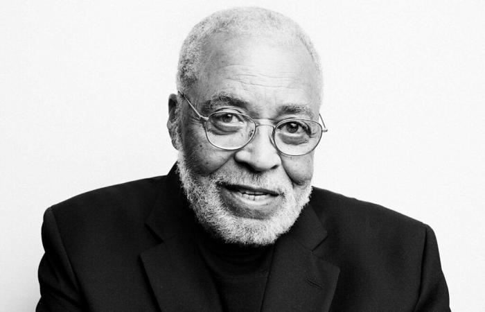 Les
      partenaires
      et
      collaborateurs
      de
      James
      Earl
      Jones
      pleurent
      la
      mort
      de
      l'acteur
      à
      93
      ans