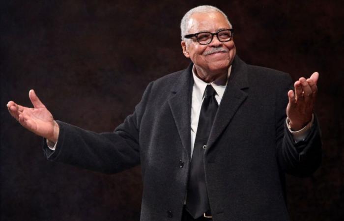 L'acteur
      légendaire
      James
      Earl
      Jones
      décède
      à
      93
      ans