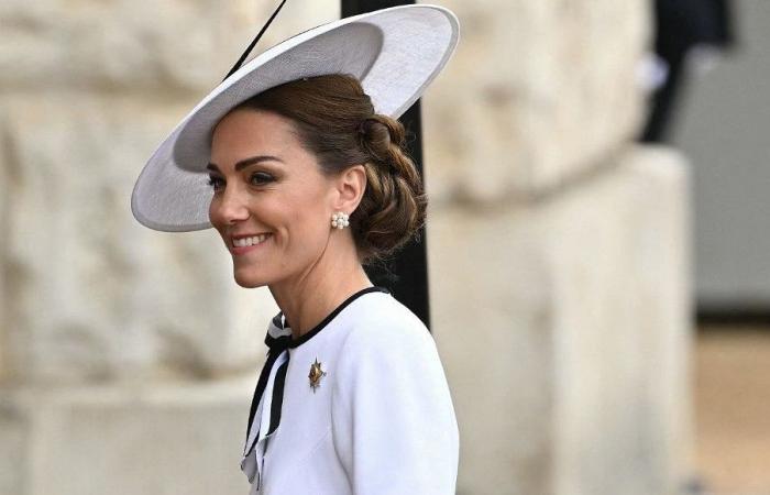 VIDÉO
      –
      La
      princesse
      Kate
      annonce
      la
      fin
      de
      son
      traitement
      de
      chimiothérapie