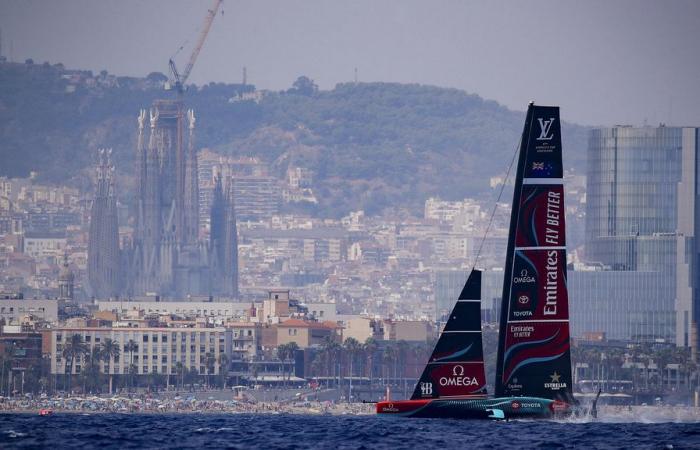 La
      ville
      de
      Barcelone
      accueille
      la
      37e
      édition
      de
      l'America's
      Cup