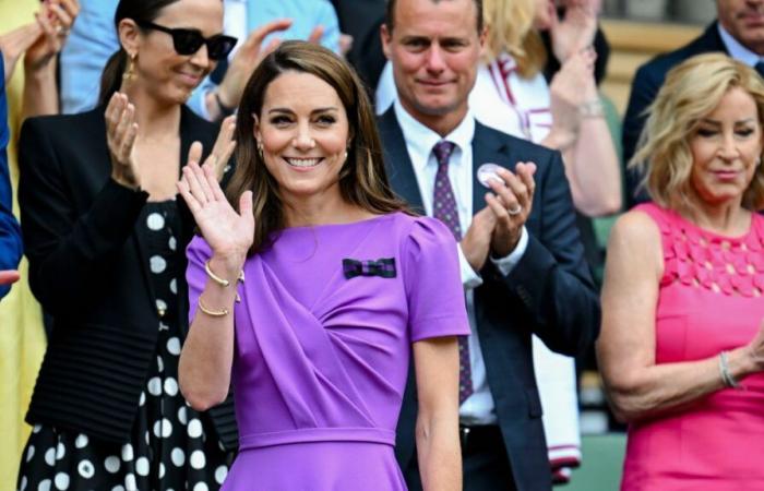 Kate
      Middleton
      reviendra-t-elle
      bientôt
      à
      la
      vie
      publique
      ?
      Espoir
      d'un
      retour
      à
      l'automne