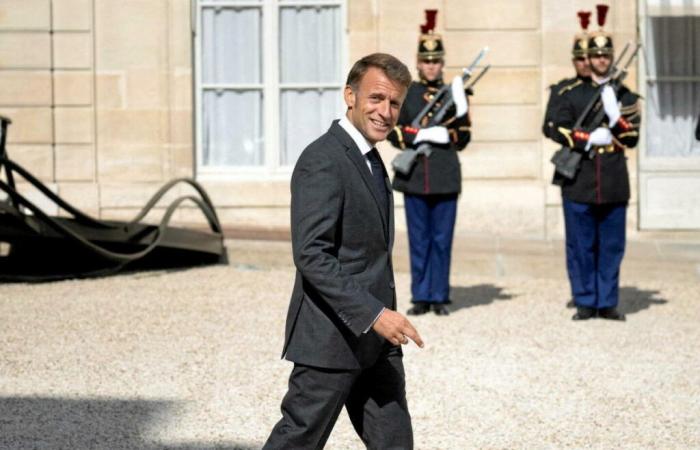 Emmanuel
      Macron
      au
      plus
      bas
      –
      Mon
      Blog