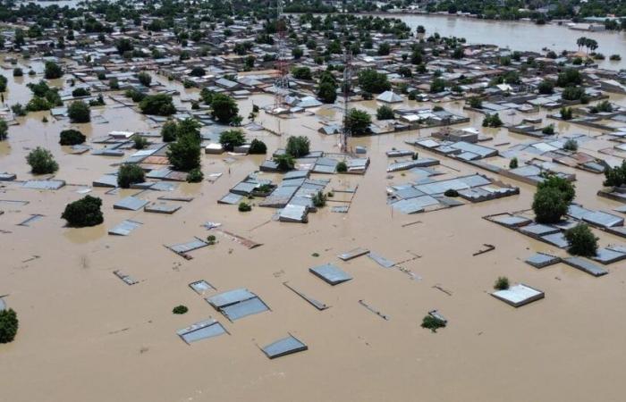 Effondrement
      d'un
      barrage,
      une
      ville
      du
      nord-est
      submergée