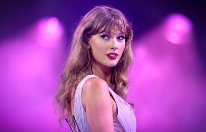 Taylor
      Swift
      annonce
      officiellement
      son
      soutien
      à
      Kamala
      Harris