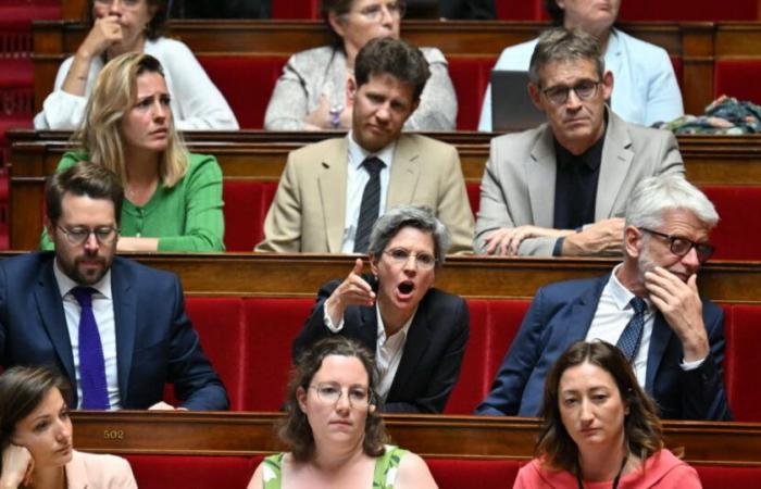 En
      direct.
      Les
      députés
      du
      NFP
      réclament
      une
      commission
      d'enquête
      sur
      la
      période
      post-législative