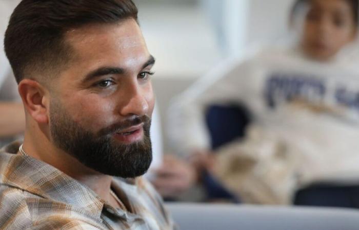 Kendji
      Girac
      dévoile
      en
      live
      une
      deuxième
      chanson
      de
      son
      nouvel
      album