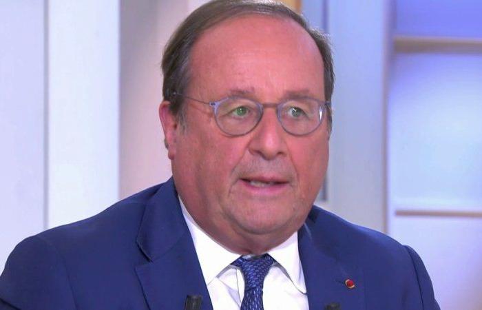 François
      Hollande,
      Dominique
      Grimault
      in
      replay