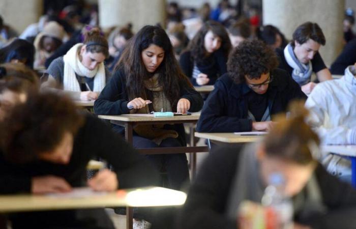 L'objectif
      du
      gouvernement
      de
      16
      000
      étudiants
      d'ici
      2027
      n'est
      «
      pas
      réaliste
      »,
      selon
      les
      doyens