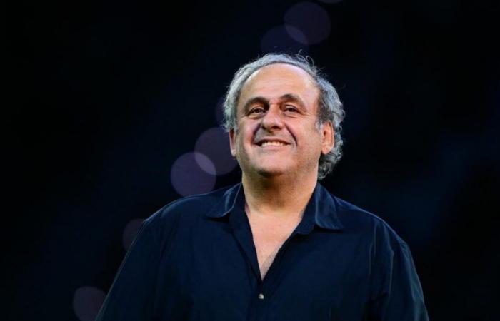 Platini
      a
      décidé
      de
      rejoindre
      le
      mouvement
      «
      Green
      Socios
      »