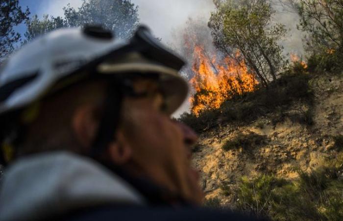 Un
      pompier
      volontaire
      accusé
      d'avoir
      déclenché
      quinze
      incendies
      dans
      le
      Vaucluse
      mis
      en
      examen
      –
      Mon
      Blog