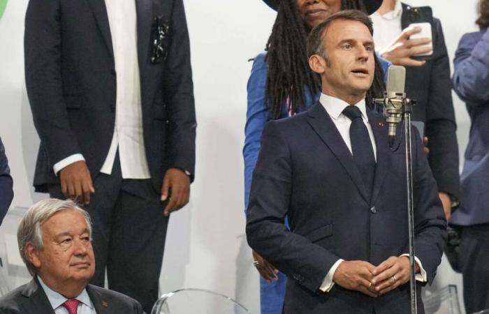 Emmanuel
      Macron
      propose
      d'instaurer
      une
      fête
      nationale
      du
      sport
      tous
      les
      14
      septembre