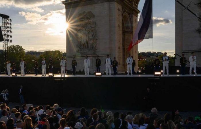 Les
      médaillés
      des
      Jeux
      de
      Paris
      décorés
      d'un
      des
      deux
      ordres
      nationaux