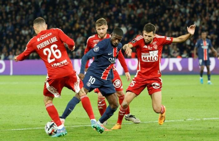 Quatrième
      victoire
      pour
      Paris,
      leader
      devant
      l'OM