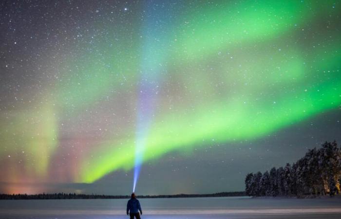 Des
      aurores
      boréales
      pourraient
      être
      visibles
      dans
      le
      ciel
      français
      lundi