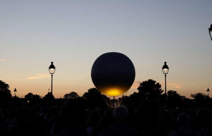 Il
      faudra
      plusieurs
      jours
      pour
      que
      la
      vasque
      olympique
      des
      Tuileries
      se
      dégonfle
      –
      Mon
      Blog