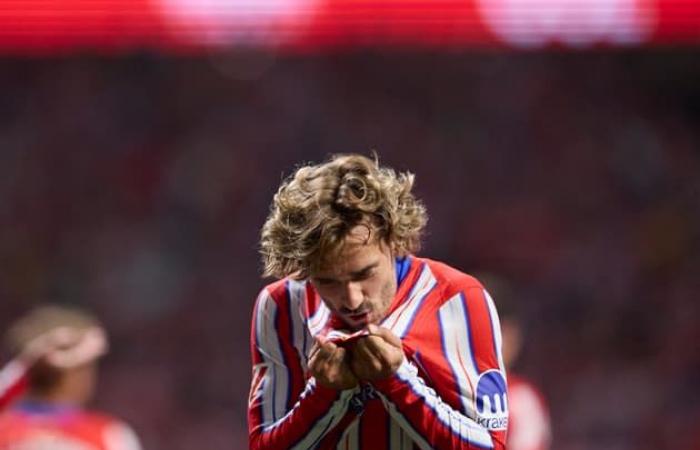 Le
      geste
      gentil
      de
      Griezmann
      envers
      une
      petite
      fille
      lors
      du
      match
      Atlético-Valence