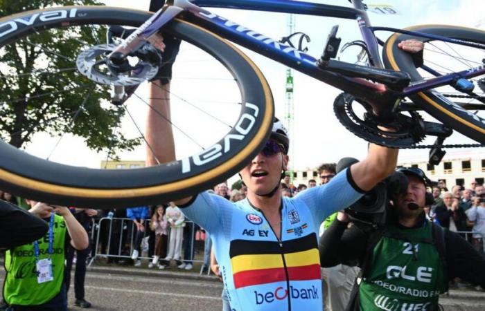 Tim
      Merlier
      sacré
      champion
      d'Europe
      sur
      route