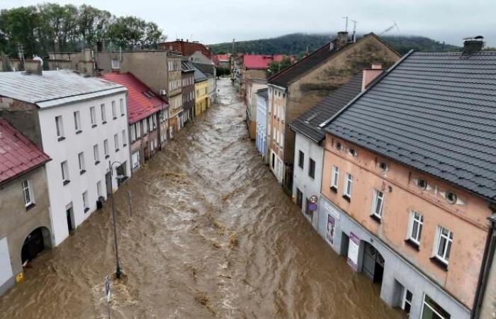 Au
      moins
      quinze
      morts
      en
      Autriche,
      en
      Pologne,
      en
      République
      tchèque
      et
      en
      Roumanie
      suite
      à
      de
      graves
      inondations
      –
      .