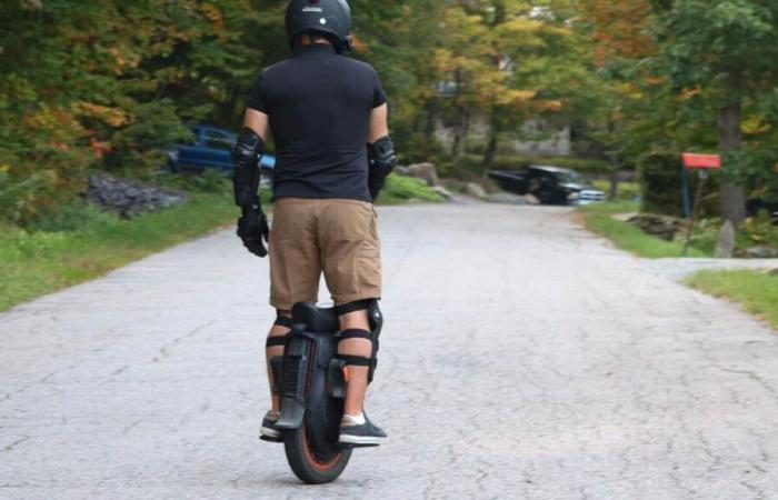 un passionné de gyroroue appelle à la civilité après avoir été agressé par un automobiliste frustré