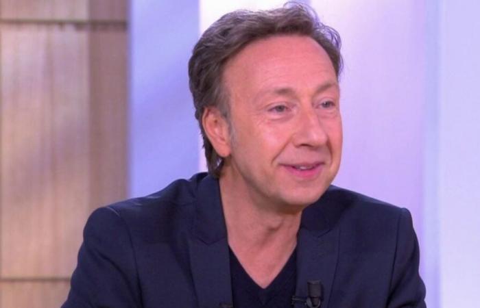 Stéphane Bern parle sans filtre de sa compagne, de 20 ans sa cadette : « J’ai l’impression d’être…