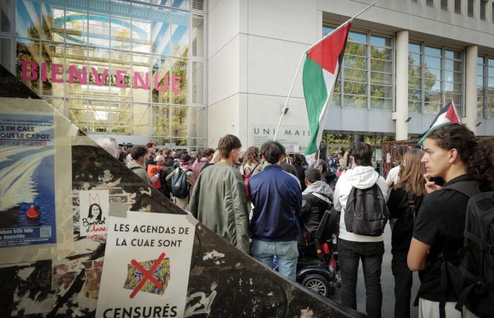 rassemblement contre l’interdiction d’un agenda