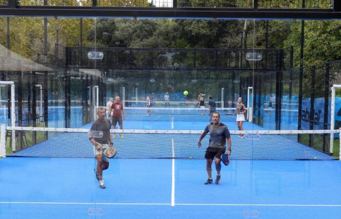 Cannes, Grasse, Mougins… Comment le padel séduit le public et gagne peu à peu (beaucoup) de terrain