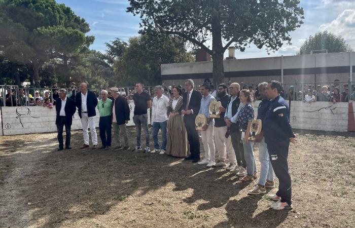 ARLES Retour en images sur la première journée taurine à Barriol