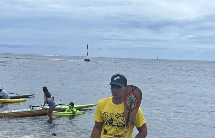 Kyle Taraufau, vainqueur des trois étapes, remporte le Hawaiki Nui Va’a en solitaire