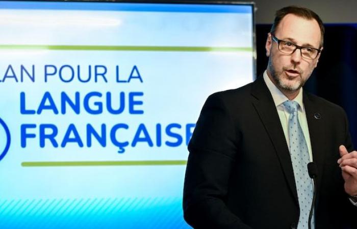 Le Québec met fin aux allocations pour les cours de français à temps partiel