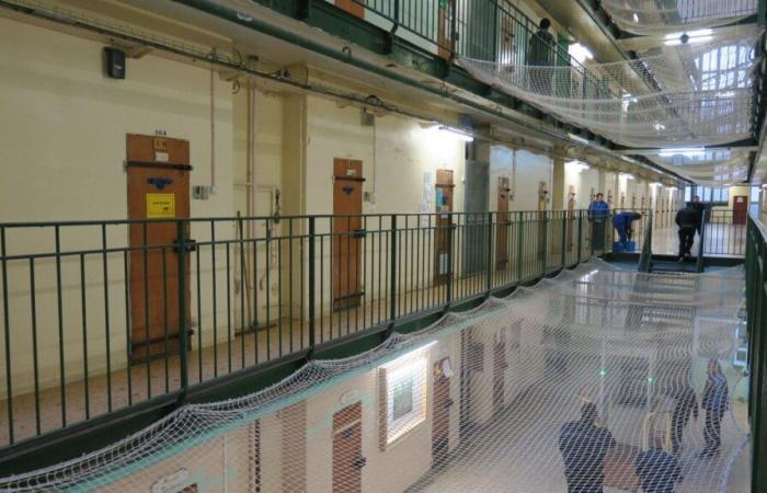 10 mois de prison avec sursis requis contre un ancien officier de Fresnes