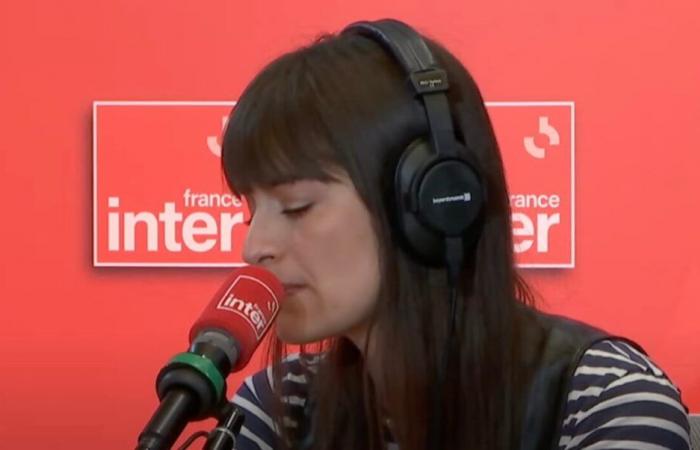 Clara Luciani pleure après une intervention de Léa Salamé qui se rend compte tardivement de l’état de son invitée