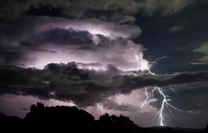 Les Alpes-Maritimes et le Var placés en vigilance jaune pour « orages » et « pluies-inondations » dans la nuit de dimanche à lundi, on fait le point