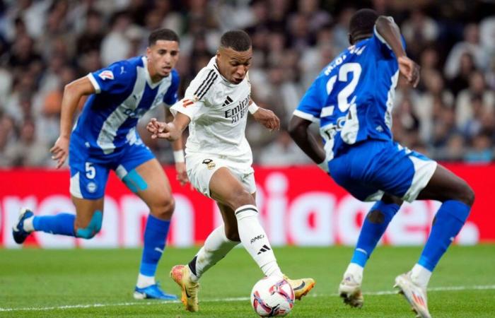 Kylian Mbappé marque un but splendide puis sort blessé