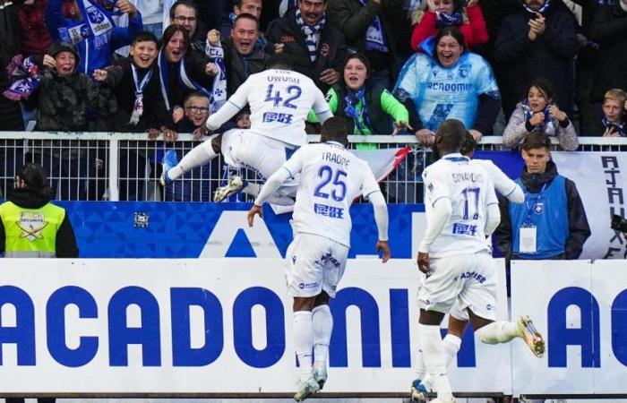 Auxerre douche Brest à la pause