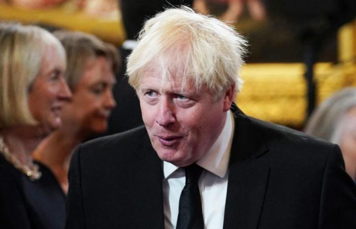 Pour voler des vaccins anti-Covid, Boris Johnson envisage un « raid maritime » aux Pays-Bas