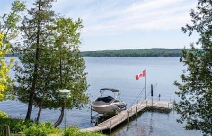 Une maison en rondins vendue pour 6,5 millions $ en Estrie