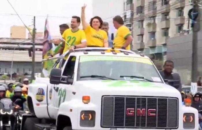 L’ancien président Bolsonaro mobilise Manaus en moto en soutien à Alberto Neto