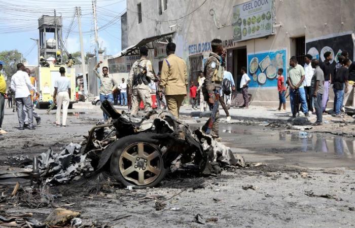 Au moins six personnes tuées dans des explosions en Somalie