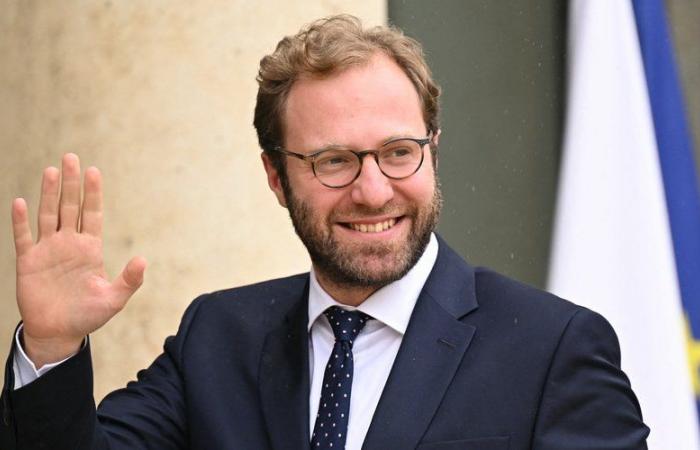 qui est Antoine Armand, nouveau ministre de l’Économie au parcours très similaire à celui d’Emmanuel Macron ?